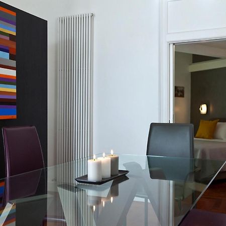 Elegant Apartment At Chiaia By Wonderful Italy Napoli Esterno foto