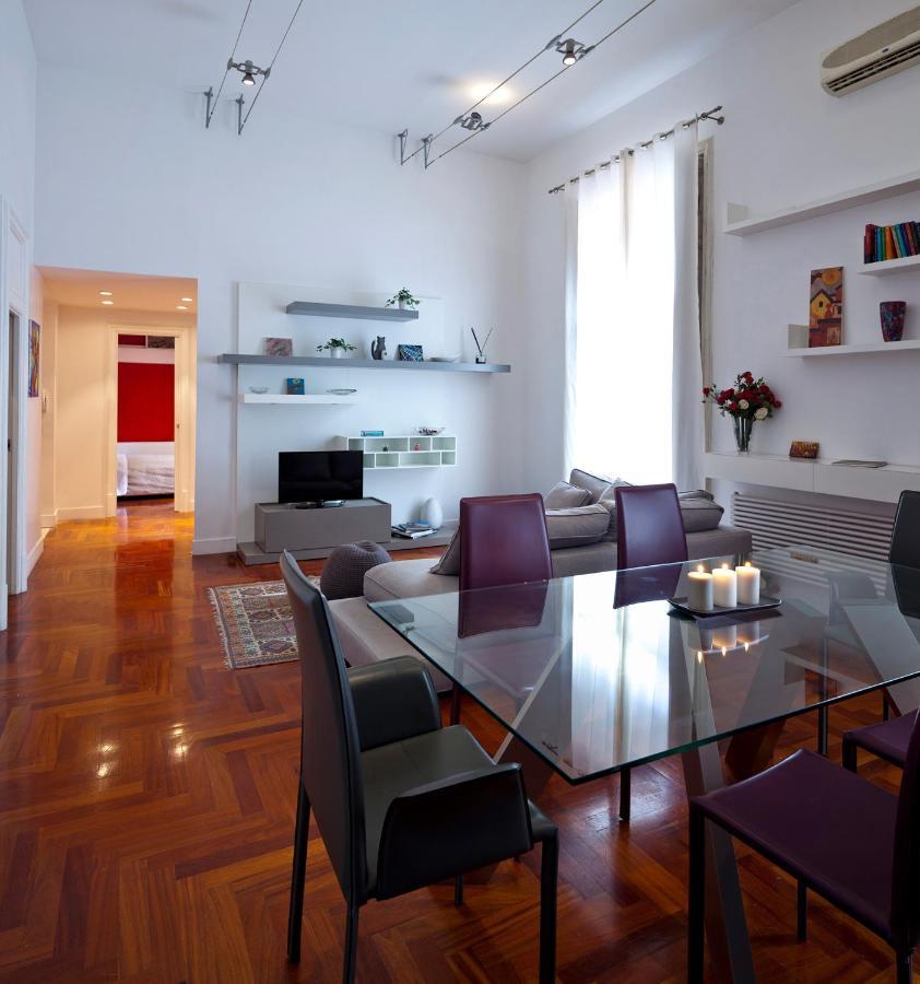 Elegant Apartment At Chiaia By Wonderful Italy Napoli Esterno foto
