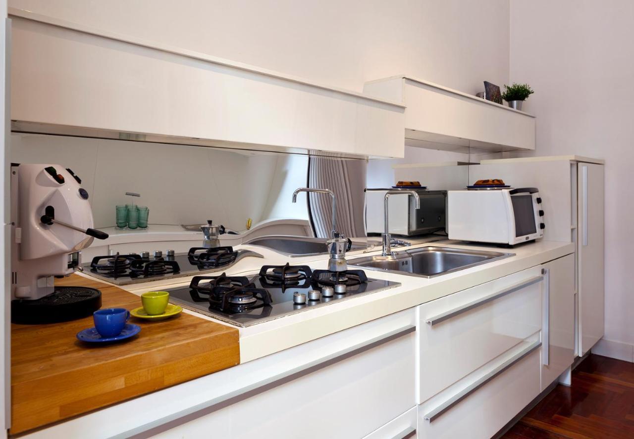 Elegant Apartment At Chiaia By Wonderful Italy Napoli Esterno foto