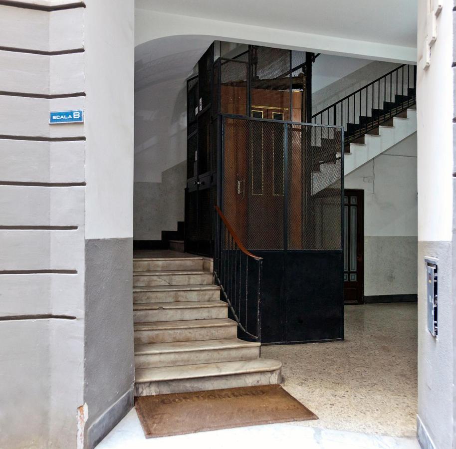 Elegant Apartment At Chiaia By Wonderful Italy Napoli Esterno foto